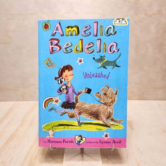 Amelia Bedelia 4 Chapter Books by Herman Parish - Picture 5 of 10